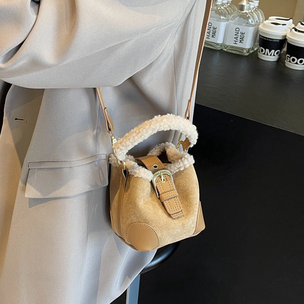 sacs pour femmes seau épaule sac à main automne hiver vintage polyvalent laine d'agneau sac à main élégant mode sac à bandoulière en gros