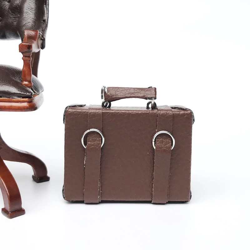 mini valise à la mode pour poupées, jouets miniatures, coffre, décor de maison de poupée, petite boîte à bijoux mignonne, sac à main pour filles, cadeau, 1 pièce