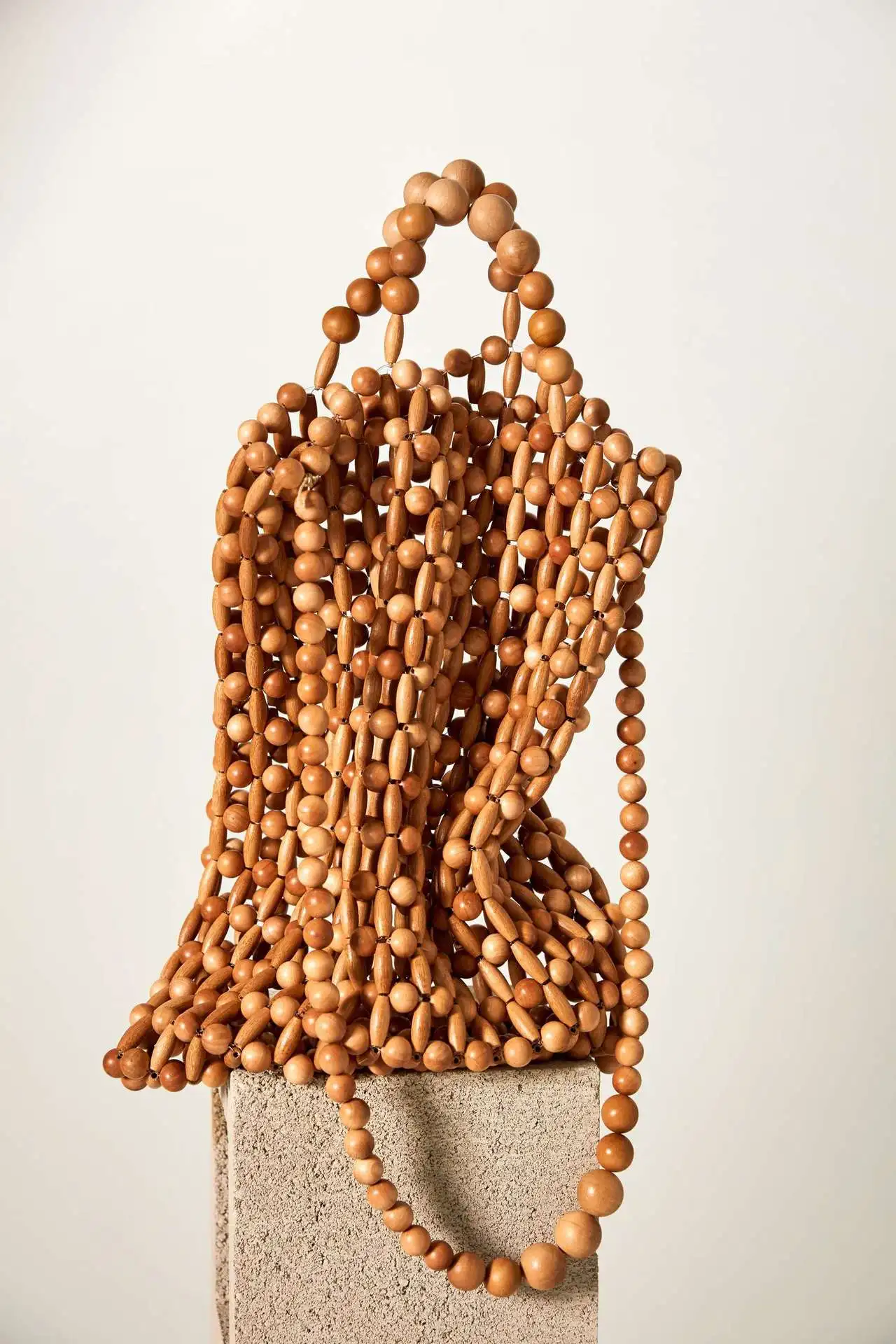 sac à main tissé à la main en bois naturel, sac de plage en bambou rétro, sac creux créatif de style antique, sac tissé à la mode