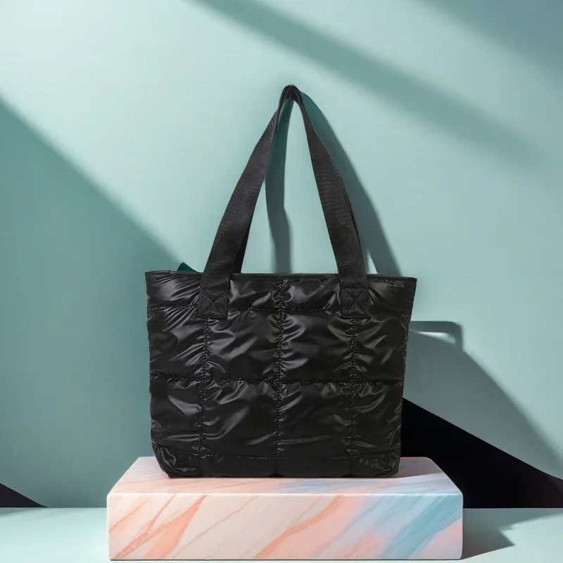 Sacs à main fourre-tout pour femmes, grande capacité, sac de Shopping rembourré en coton, sac à main Portable en losange matelassé solide pour les voyages de loisirs