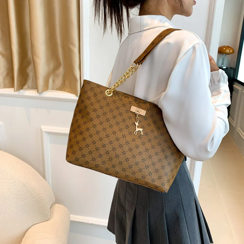 nouveau sac à main presbytie texture cuir souple grande capacité fourre tout femmes sac avec accessoires suspendus sac à bandoulière