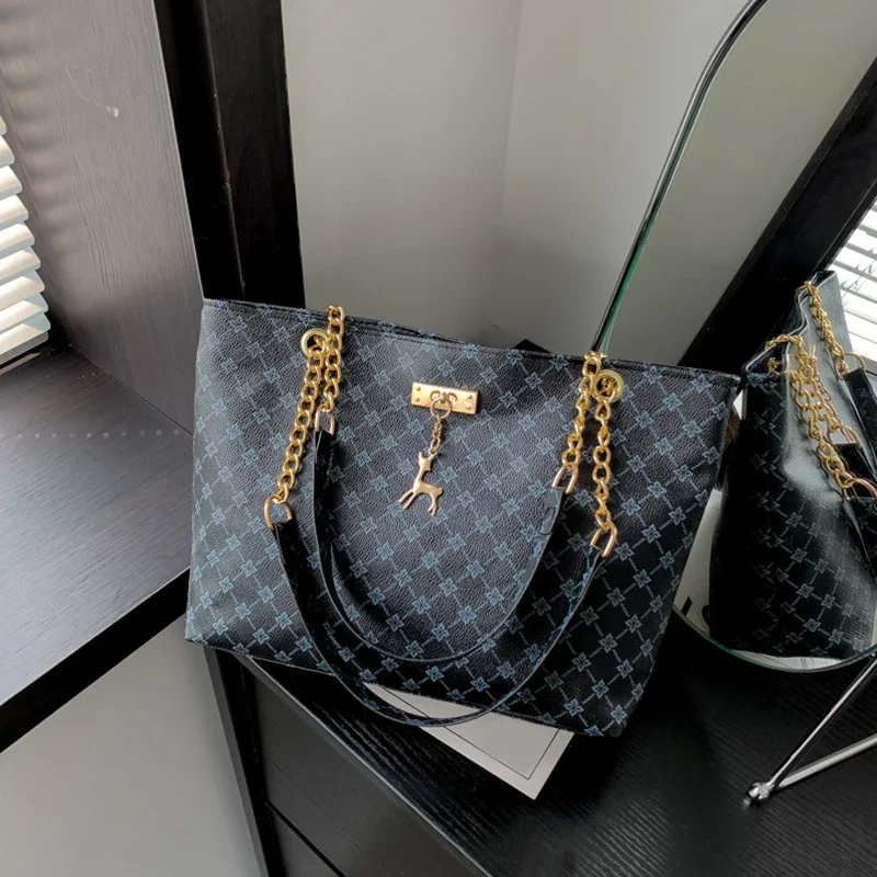 nouveau sac à main presbytie texture cuir souple grande capacité fourre tout femmes sac avec accessoires suspendus sac à bandoulière