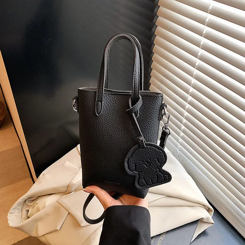 sac à main décontracté à la mode, design simple, sac à bandoulière pour femmes, nouveau style de printemps, version coréenne, sensation haut de gamme, cuir pu