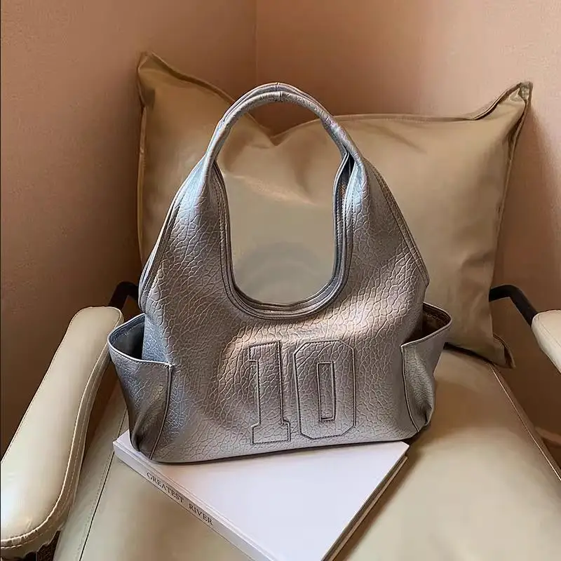 Sac à main hobos de luxe pour femmes, sacs à main sous les ati elles, grand sac à main à poignée supérieure, sacs à provisions punk cool pour filles, nouveau, 2025