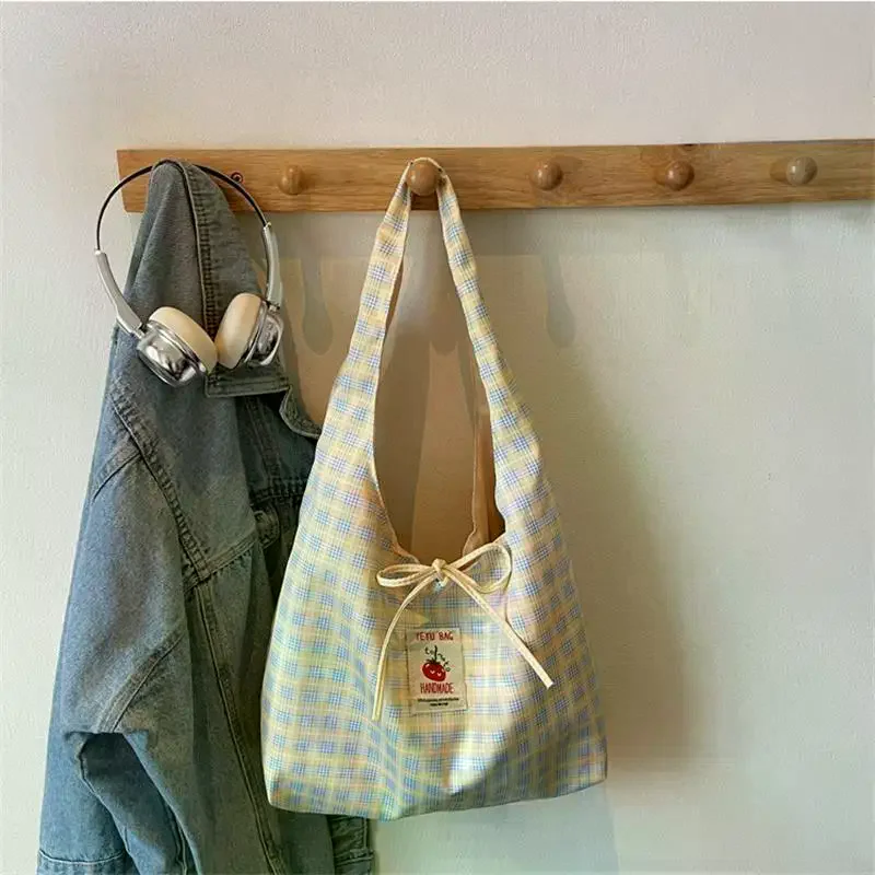 sac à main élégant à carreaux et contrastés avec nœud de grande capacité ; fourre tout décontracté et chic pour femme ; sac à bandoulière de banlieue en tendance ; cadeau parfait