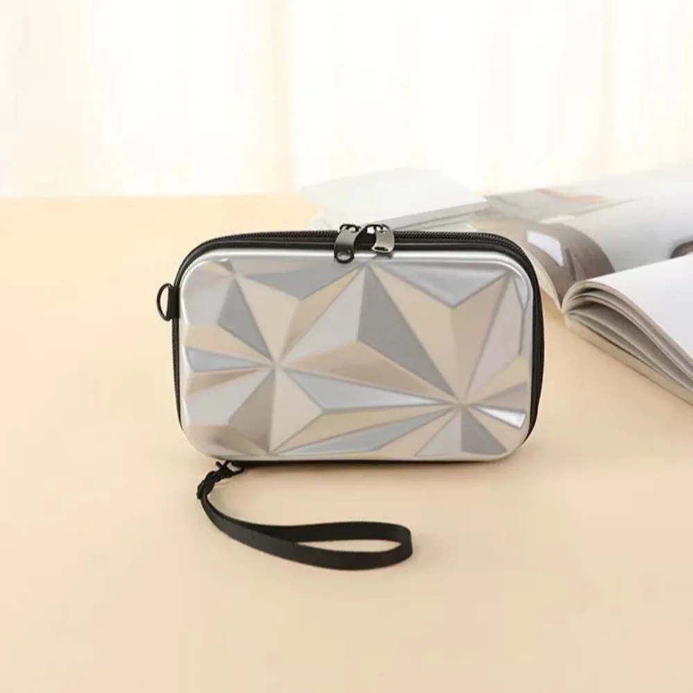 mini valise de 7 pouces en forme de valise pour femmes, sac à bandoulière simple étanche à fermeture éclair, sac à rouge à lèvres de couleur unie, sac de maquillage à coque rigide
