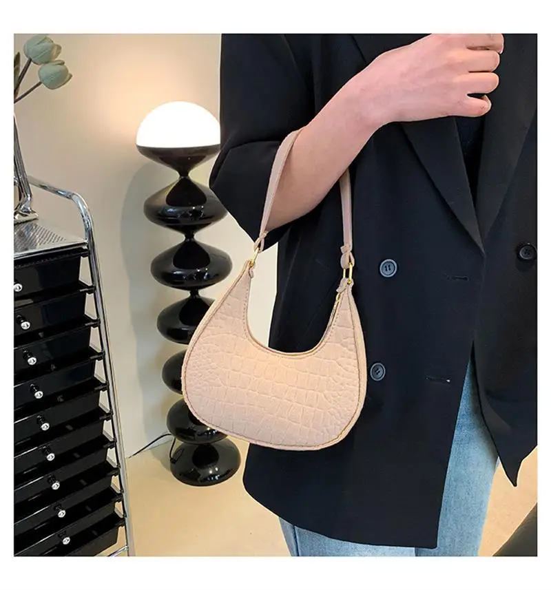 sac à main en feutre pour femmes, sac sous axillaire de styliste, sacs à bandoulière exquis, sac de selle en croissant pour dames, sac à aisselles avancé