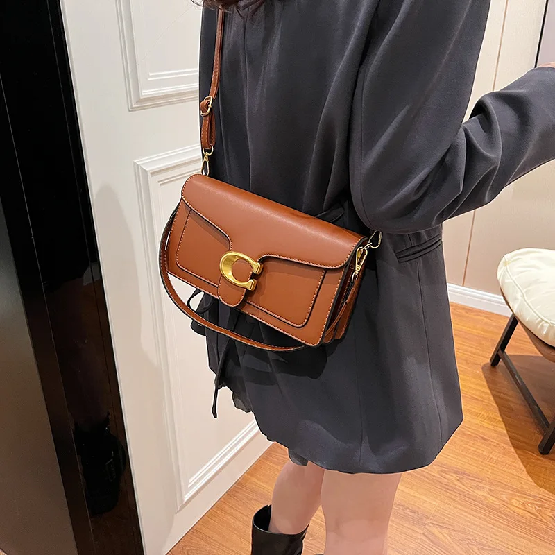 luxe grade 2025 sac à bandoulière carré exclusif pour femme solide couleur esthétique, niche style design et quotidien, élégant