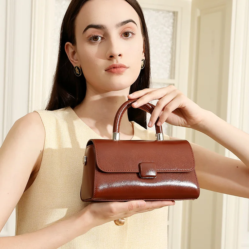 sac à main en cuir véritable pour femmes, sac polyvalent à la mode 2025, sac à bandoulière simple haut de gamme de niche de luxe léger