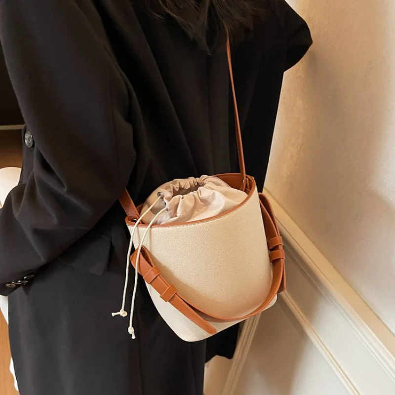sac à main à bandoulière élégant en cuir pour femmes, sac haut de gamme de luxe de styliste célèbre, sac quotidien d'artiste raffiné 