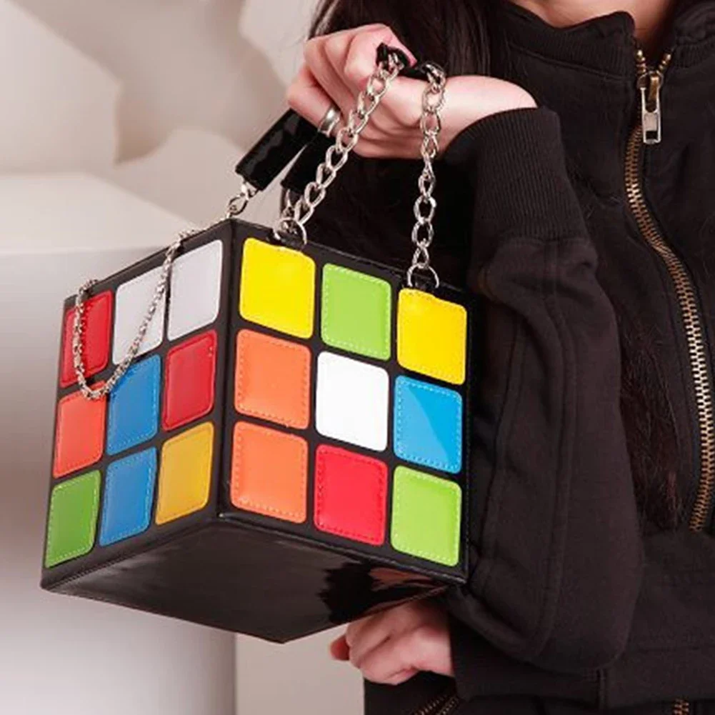 Chic boîte de forme cubique femmes sacs à main chaînes de créateur fourre-tout de luxe en cuir Pu sac de messager dames personnalité petits sacs à main 2020