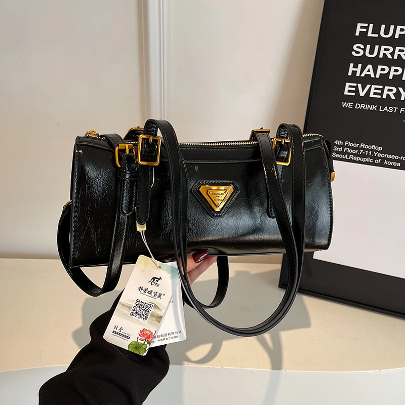 sacs à main de sac à bandoulière en cuir de luxe pour femmes, sac à bandoulière de style messager populaire avec finition classique élégante