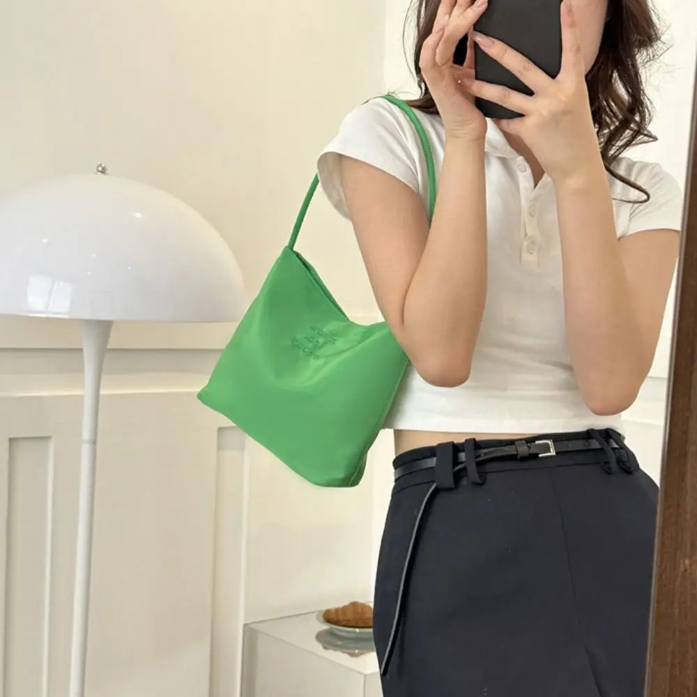 sac à main sous les bras avec lettres brodées pour femme, sac à main de grande capacité, sacs fourre tout initiés