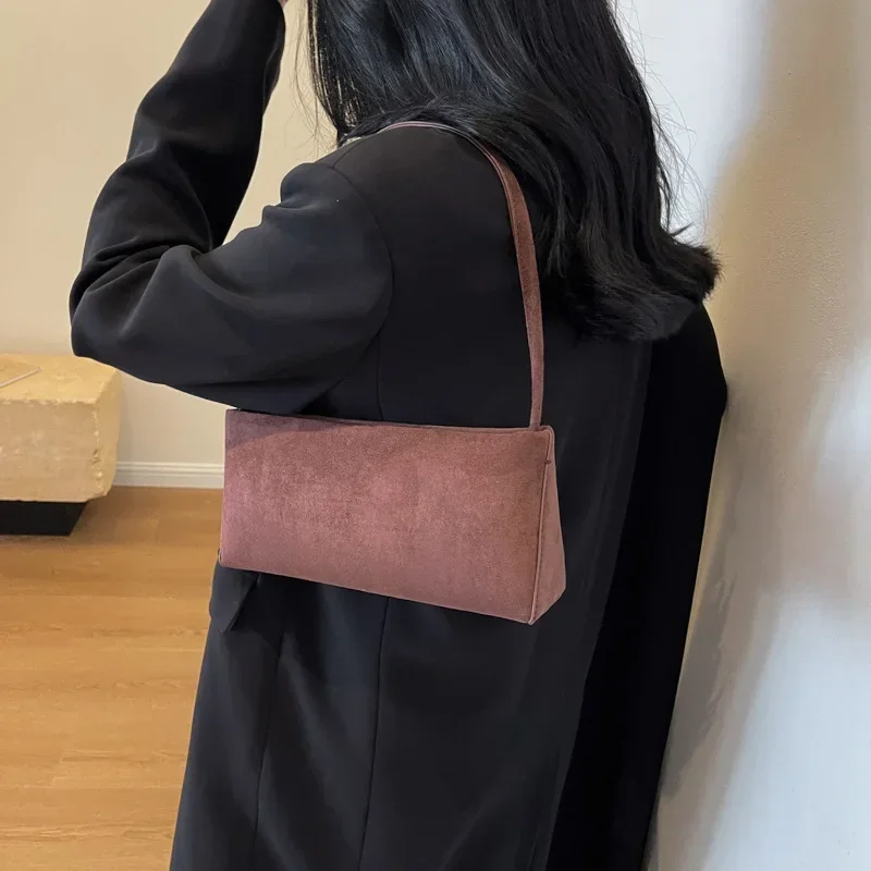 mode nouveau sac à main français 2025 sacs à main élégants sous les bras pour femmes sacs à bandoulière élégants sac à main sous les aisselles sacs de créateurs