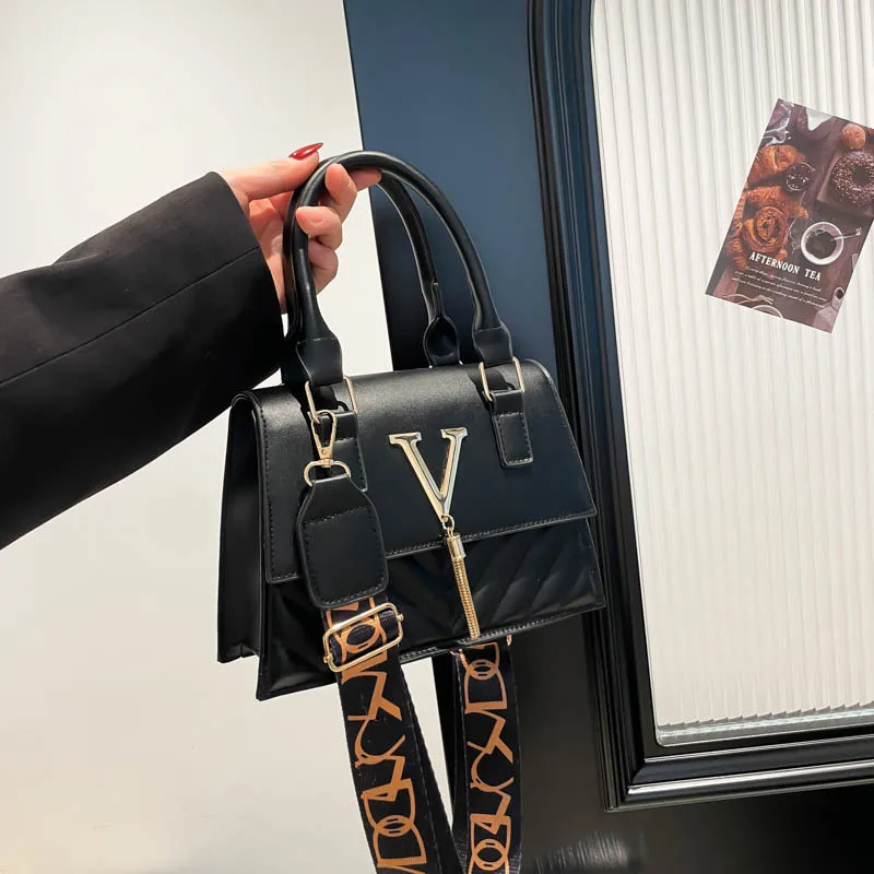 Petit sac carré Chic pour femmes, sac à main polyvalent à bandoulière et à bandoulière, Mini sac à poignée supérieure pour usage quotidien, nouvelle collection 2025