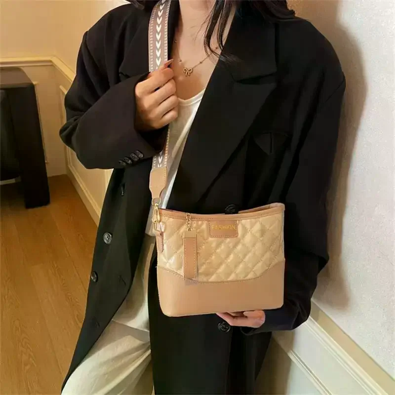 sac à main élégant en pu à motifs de diamants pour femme ; sac fourre tout carré pour les déplacements domicile travail