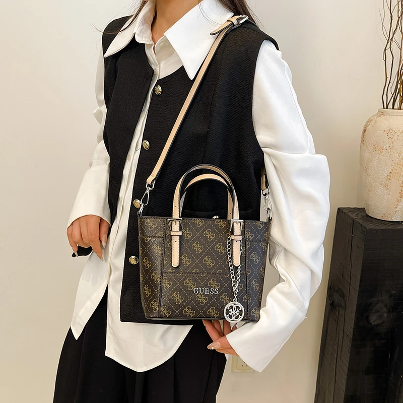 sac à bandoulière en cuir chic pour femmes, marque de luxe, sac à main à bandoulière avec boucle gravée