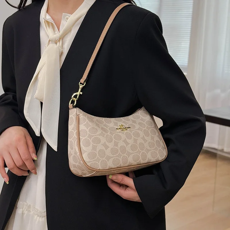 sac fourre tout en cuir pour femmes, fourre tout de luxe classique de styliste, sac à bandoulière élégant à la mode pour un look quotidien moderne