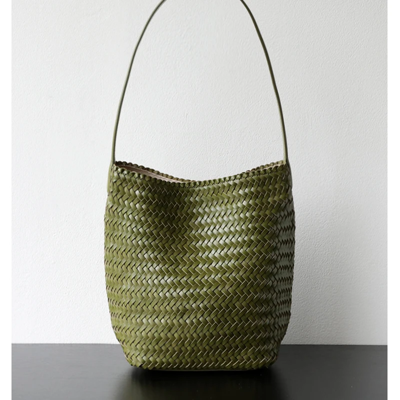 Sac à main de luxe pour femmes, nouveau sac haut de gamme en cuir véritable tissé à la main, fourre-tout à bandoulière de grande capacité, sac sous les bras, sac seau