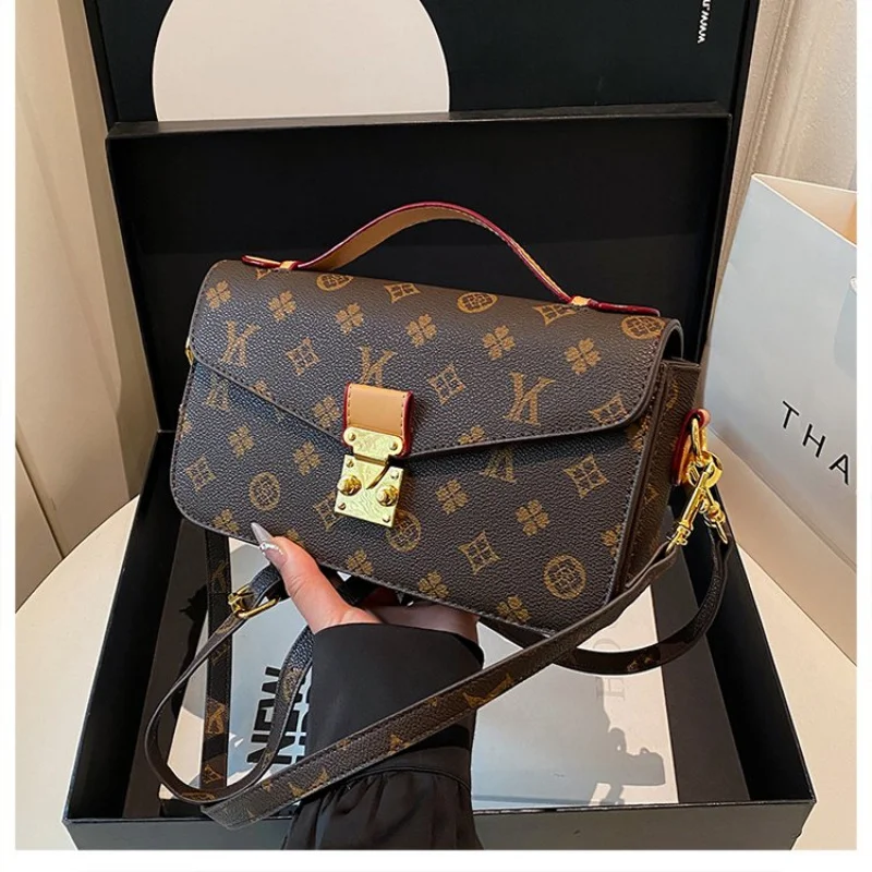 sac fourre tout de luxe pour femmes, en cuir fin, décontracté, vintage et paris, look chic et tendance 