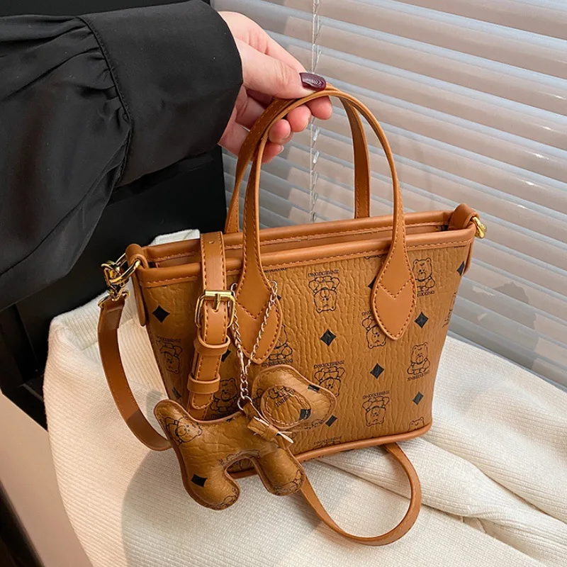 sac à bandoulière imprimé 2025, sac à bandoulière chic pour femmes, fourre tout seau élégant, sac polyvalent de jour à la nuit, sac à bandoulière texturé