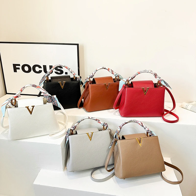 Sac à bandoulière à fermeture éclair pour femmes, sac à main de luxe tendance, classique et populaire, sac à bandoulière avec sangle en chaîne