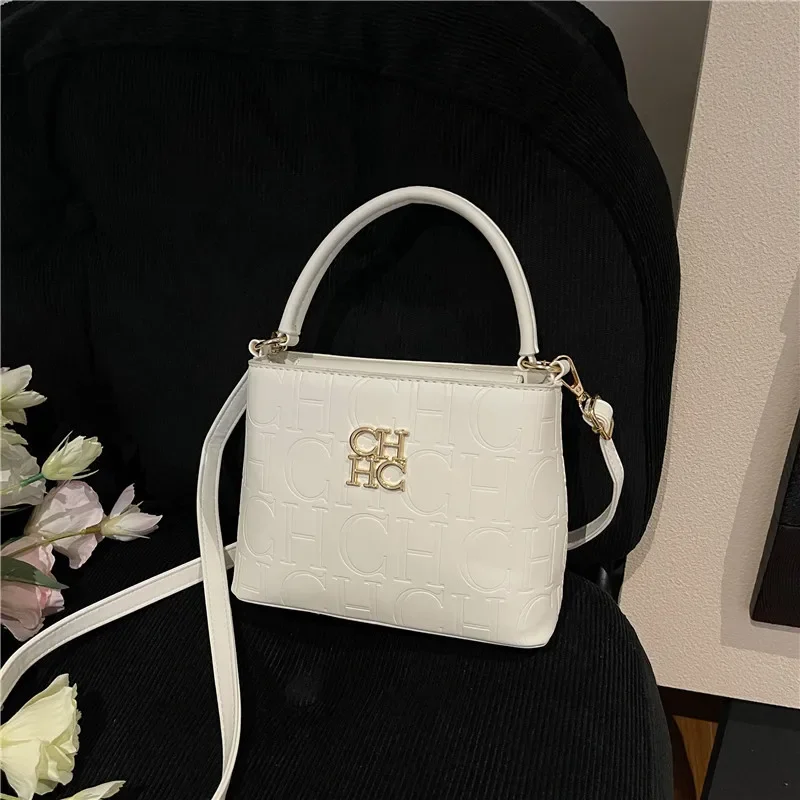 sac seau pour femme – espaceuse tenue multidirectionnelle (à main/épaule/à bandoulière), design à lettres tendance avec compartiment intérieur