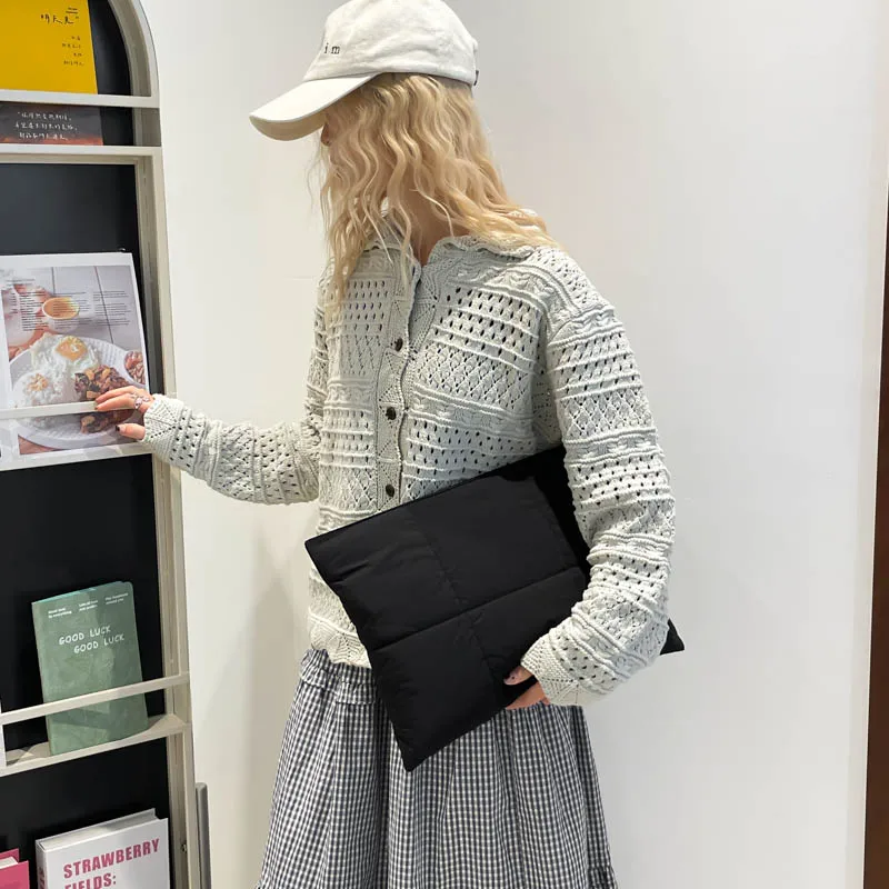 pochette classique pour femmes, sac plat de grande capacité, grandes poches pour l'automne et l'hiver, sac à main couleur bonbon pour filles