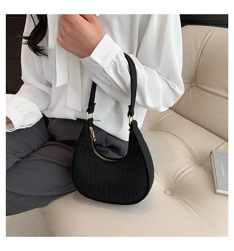 sac à main en feutre pour femmes, sac sous axillaire de styliste, sacs à bandoulière exquis, sac de selle en croissant pour dames, sac à aisselles avancé