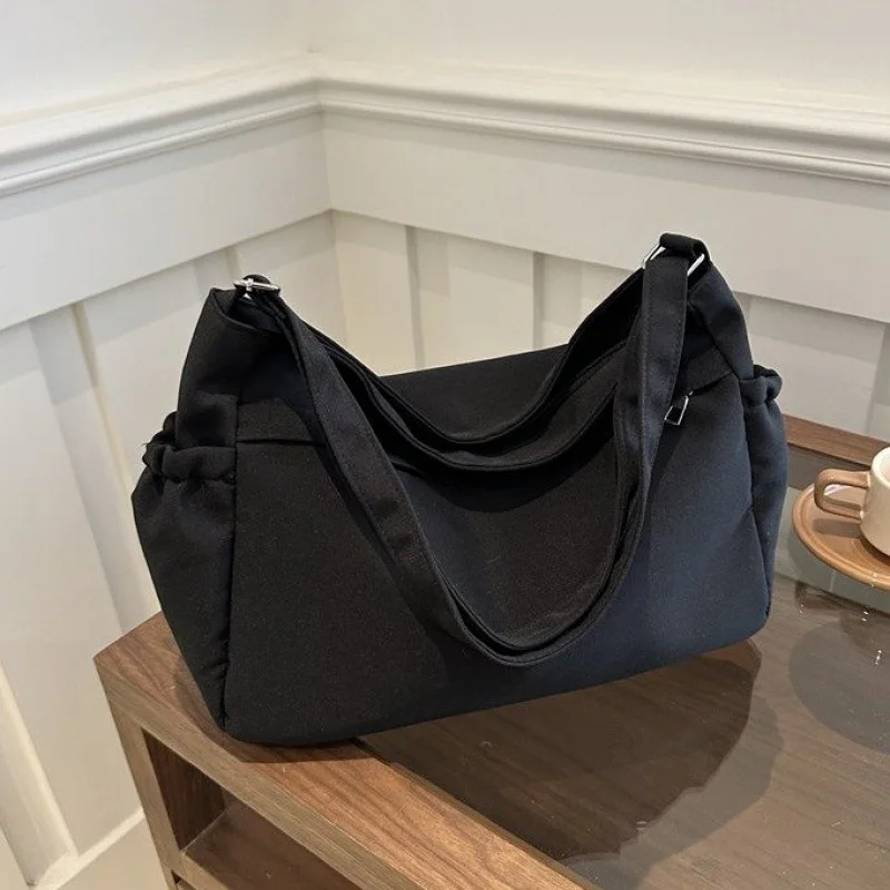Sac à main en cuir pour femmes, célèbre styliste élégant, marque de luxe, tendance, classique, élégant, détail, Vintage, sac quotidien pour les déplacements ​