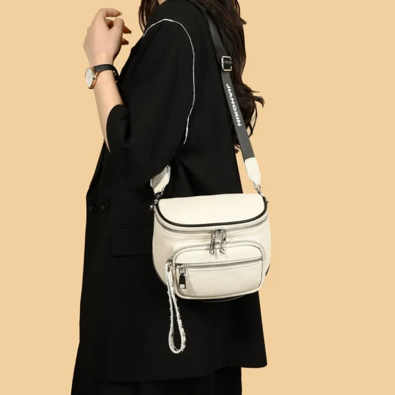 sac à main en cuir élégant pour femmes, marque de luxe haut de gamme, classique, à la mode, accent élégant, sac tendance ​