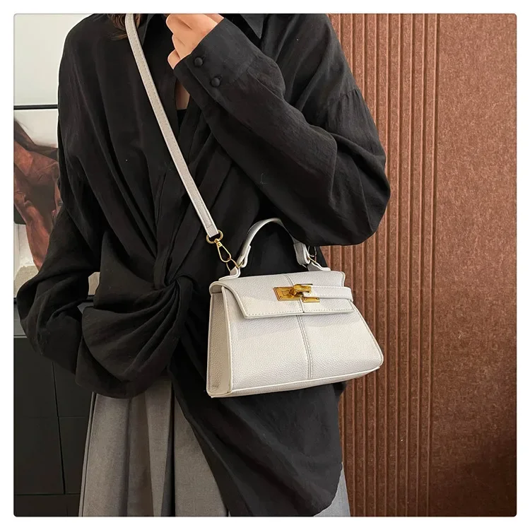 Sac à main trapézoïdal Kelly pour femmes, sac à bandoulière à la mode en cuir PU compartiment interne, nouvelle collection 2025