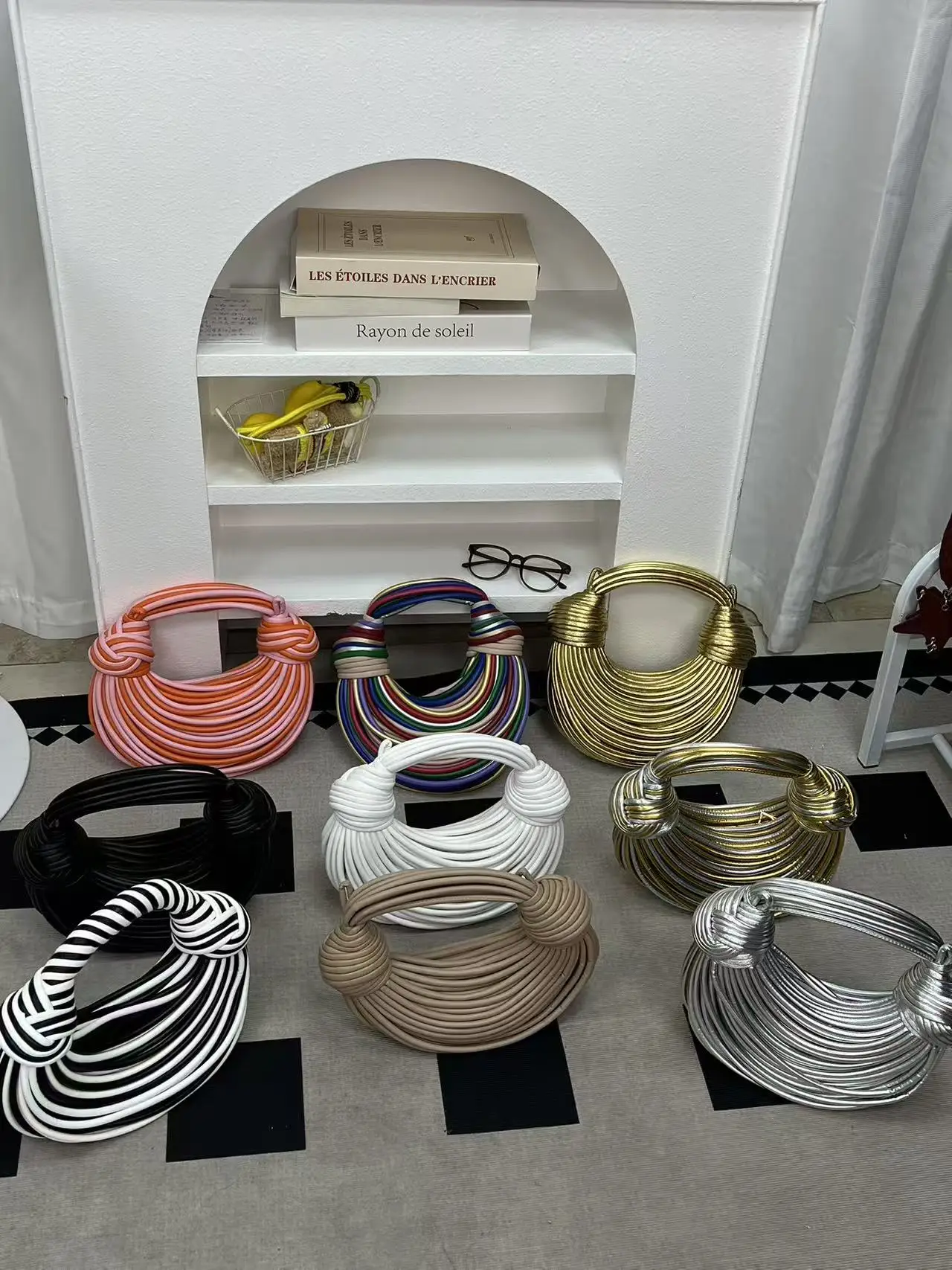 sac à main créatif à la mode pour femmes, style transfrontalier, étiquette tissée à la main, sac à pain sous les bras, pochette à bandoulière, nouvelle collection 2025