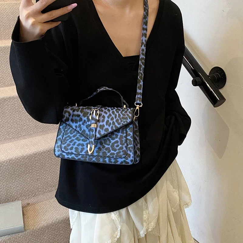 sac en cuir léopard petit sac à main pour femmes petit sac à bandoulière carré avec poignée courte fourre tout pochette sac a main