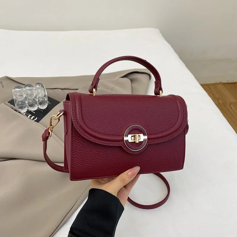 sac à bandoulière sophistiqué pour femmes, sac à bandoulière simple chic, design élégant pour les réunions de bureau