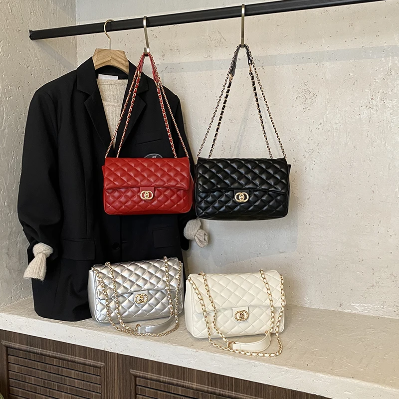 Sac à bandoulière élégant de style design pour femme : sac à main luxueux en cuir avec bandoulière, sac à main chic pour femme