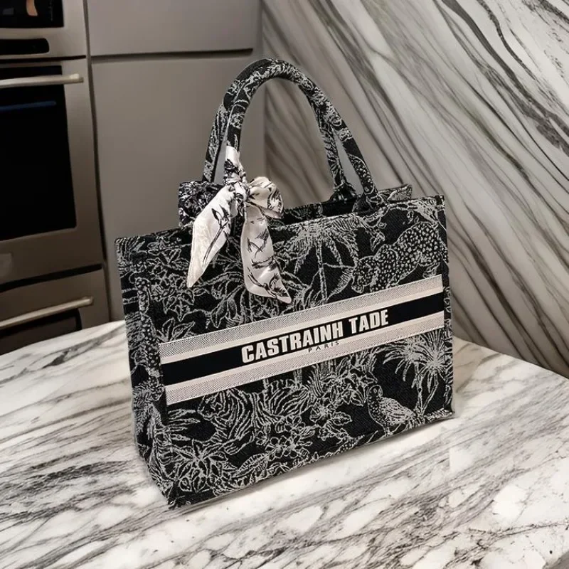 sac à bandoulière parisian chic d'inspiration vintage, élégant sac à main en cuir à poignée supérieure avec chaîne détachable pour la transition jour à nuit