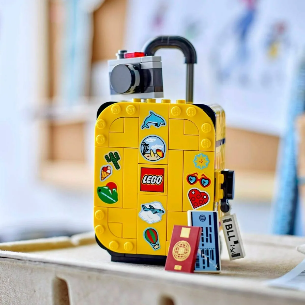 lego ® valise de voyage jaune (40817) kit de construction de modèles de bagages pour enfants âgés de 7 ans et plus 184 pièces
