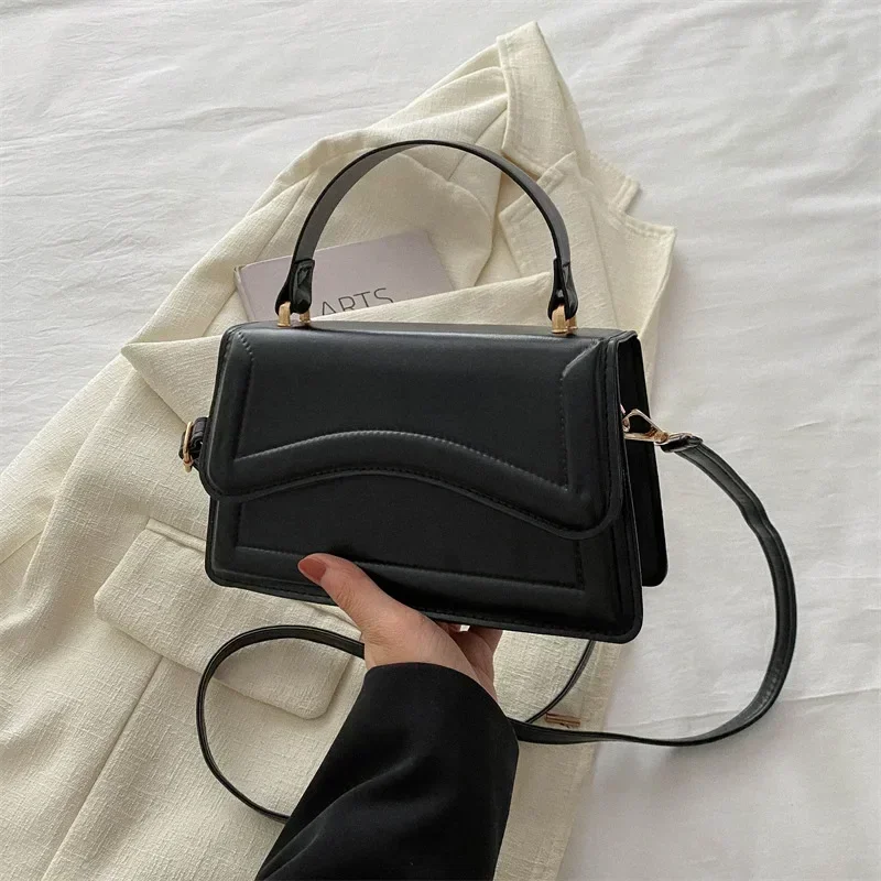 Sac à main en cuir PU de bonne qualité pour femmes, sac à bandoulière de couleur unie, petit fourre-tout pour femmes et filles