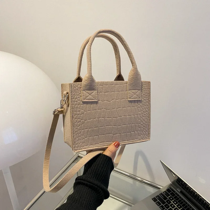 sac à bandoulière simple initié pour femme, sac à main de loisirs tendance, petit sac carré simple, vêtements de jeu