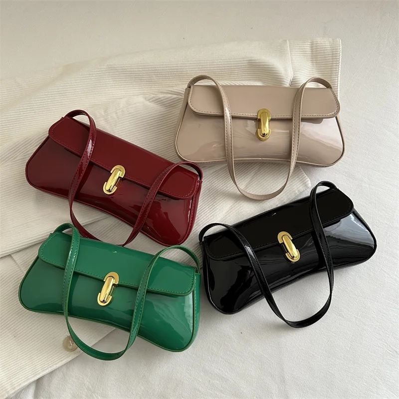 Sacs Baguette à serrure à la mode automne nouveau petit sac carré sac sous les bras polyvalent Version coréenne de sac à main Simple à une épaule