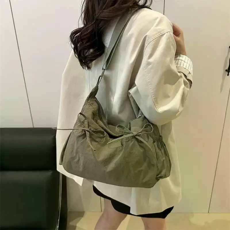Sac fourre-tout plissé Simple à la mode, sac à bandoulière léger et spacieux, sacs à bandoulière de banlieue pour femmes, cadeau