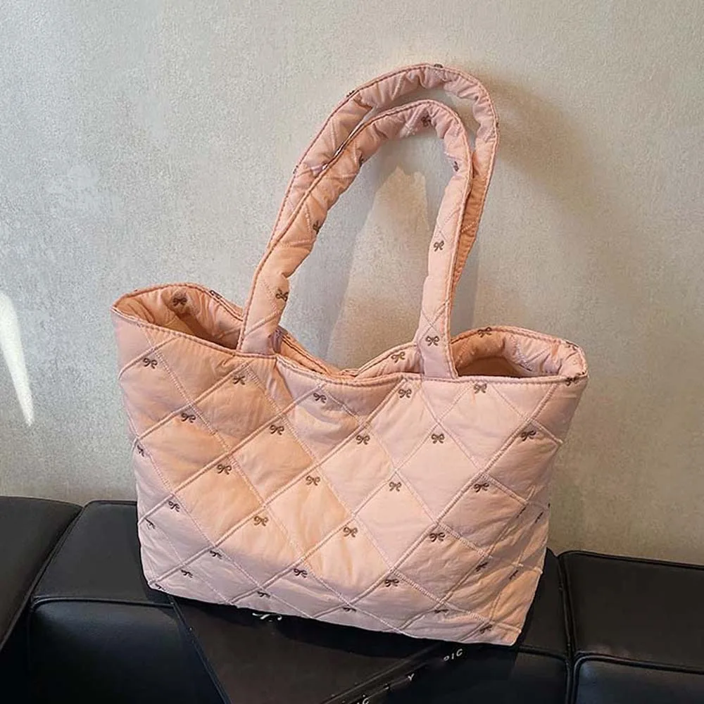 sac fourre tout matelassé doux avec nœud brodé, sac à main à carreaux en losange de grande capacité en polyester, sac à bandoulière à bulles de style coréen pour la plage