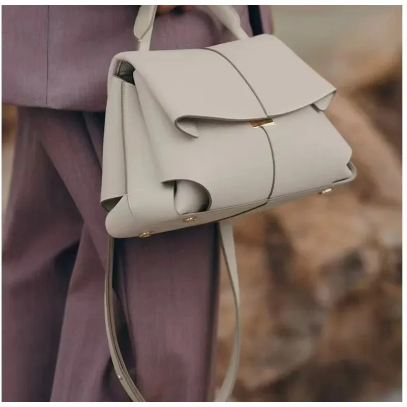 2025 nouveau sac à main pour femmes de haute qualité, texture luxueuse, sac à main en cuir plissé, sac à bandoulière pour femmes, corps incliné