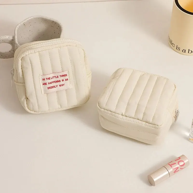 petit sac de maquillage carré pour étudiants, petits écouteurs zéro portefeuille pour filles, sacs de rangement portables pour rouge à lèvres coréen