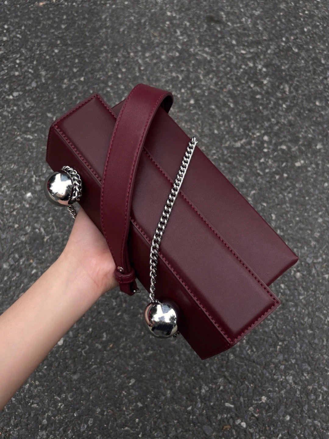 sac à main en cuir group pour patients de mariage, petit sac à bandoulière populaire, design à rabat classique, nouvelle collection 2024