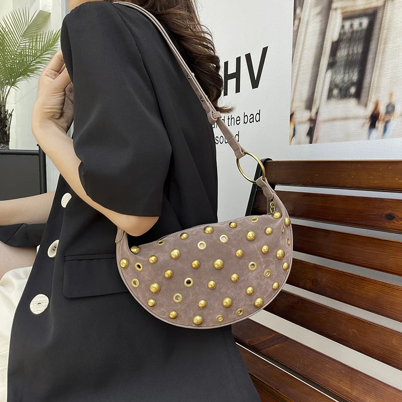 sac à bandoulière en daim pour femmes, sac à main hobo avec bandoulière, sac à main végétalien en forme de croissant de lune, nouvelle collection automne hiver 2025