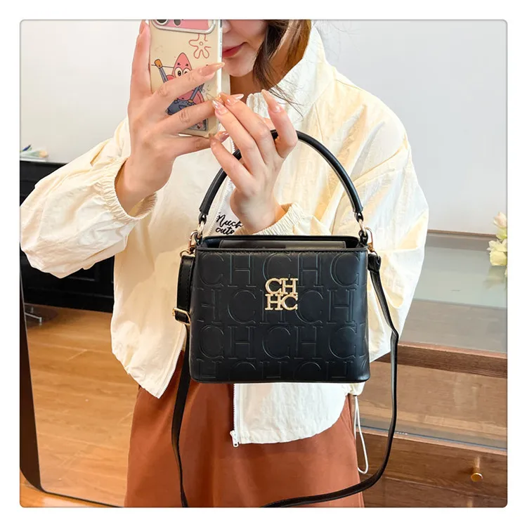  Sac Hobo spacieux courbé 2025 SS, sac à main à bandoulière convertible de niche pour femmes, fourre-tout architectural jour à nuit, sacs pour femmes