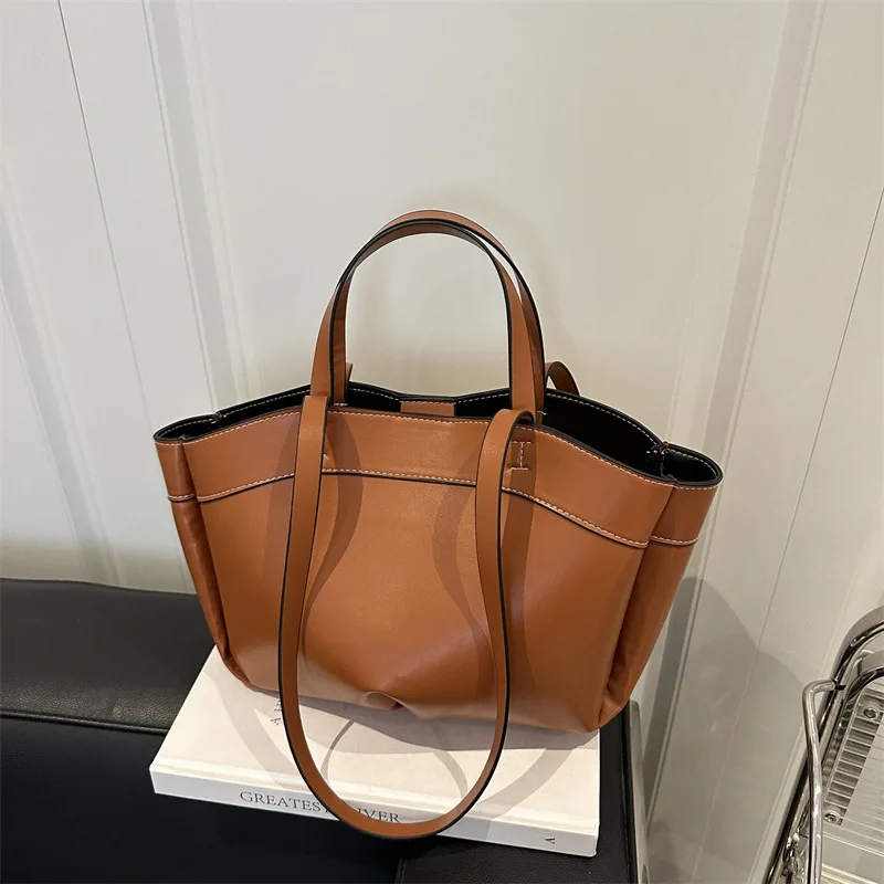 2025 été nouveau sac fourre tout rétro chic sac de banlieue de grande capacité pour femmes sac à bandoulière panier à main