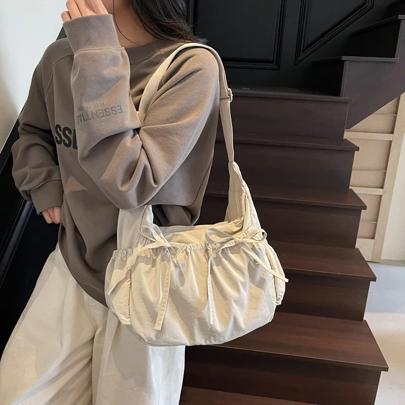 sacs hobo en tissu froncé, sac à bandoulière léger en nylon, élégant et réglable, parfait pour les tenues décontractées, errand quotidien